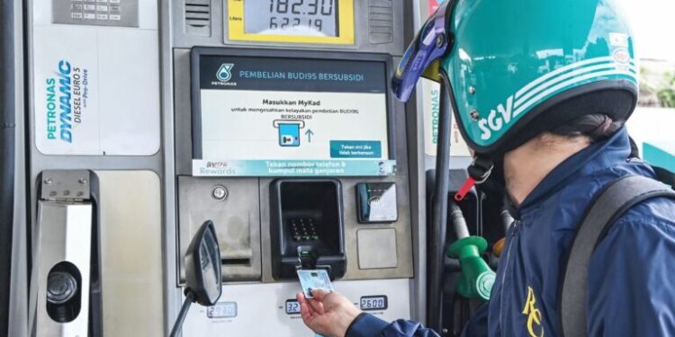 Diesel kekal RM5.12 seliter, RON95 naik 10 sen