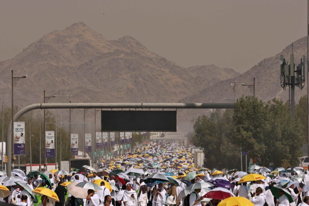 Lupakan dunia seketika, fokus ibadah