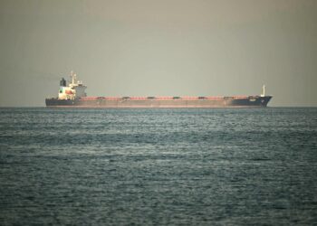 Sekatan AS, 25 kapal berjaya lepasi Selat Hormuz