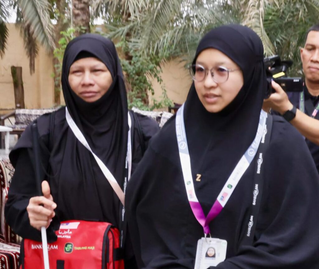 Berkat sabar jaga ibu uzur, dapat tunai haji