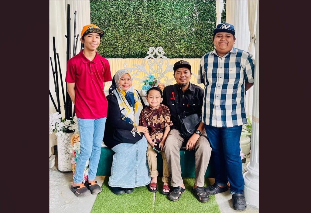 ‘Saya jaga ibu dialisis, bapa uzur, anak OKU dan anak yatim’