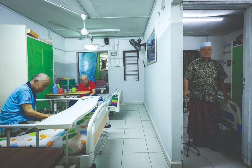 Warga emas cari teman di pusat jagaan