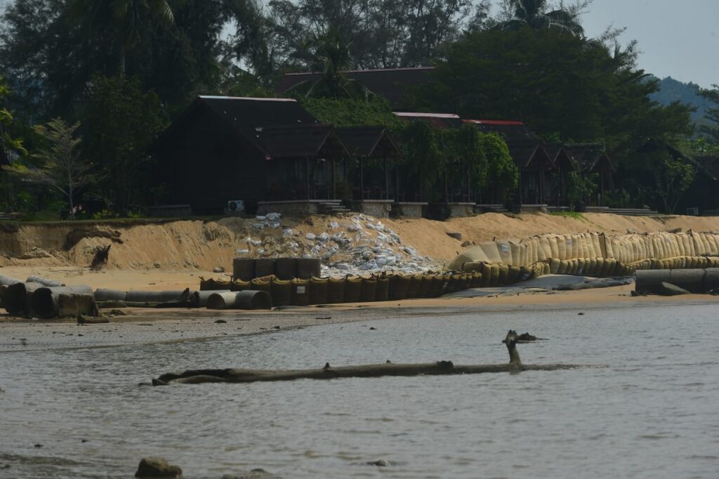 Apa jadi dengan 10 pantai terkenal di Pahang?