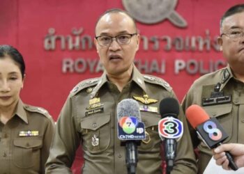 Polis minta mangsa bayar duit minyak digantung tugas