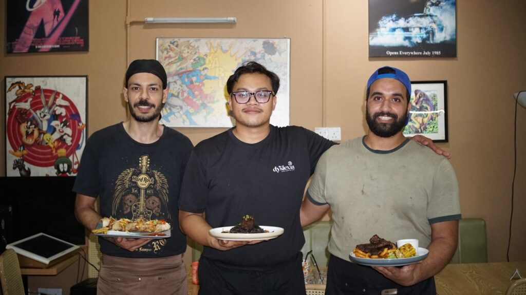 Konsep fire pit, kepelbagaian menu pikat pelanggan