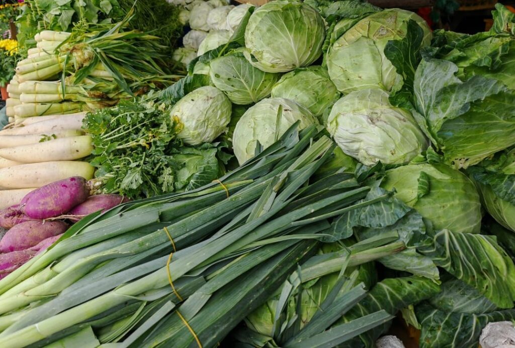 Belum tentu sayur dimakan ulat selamat