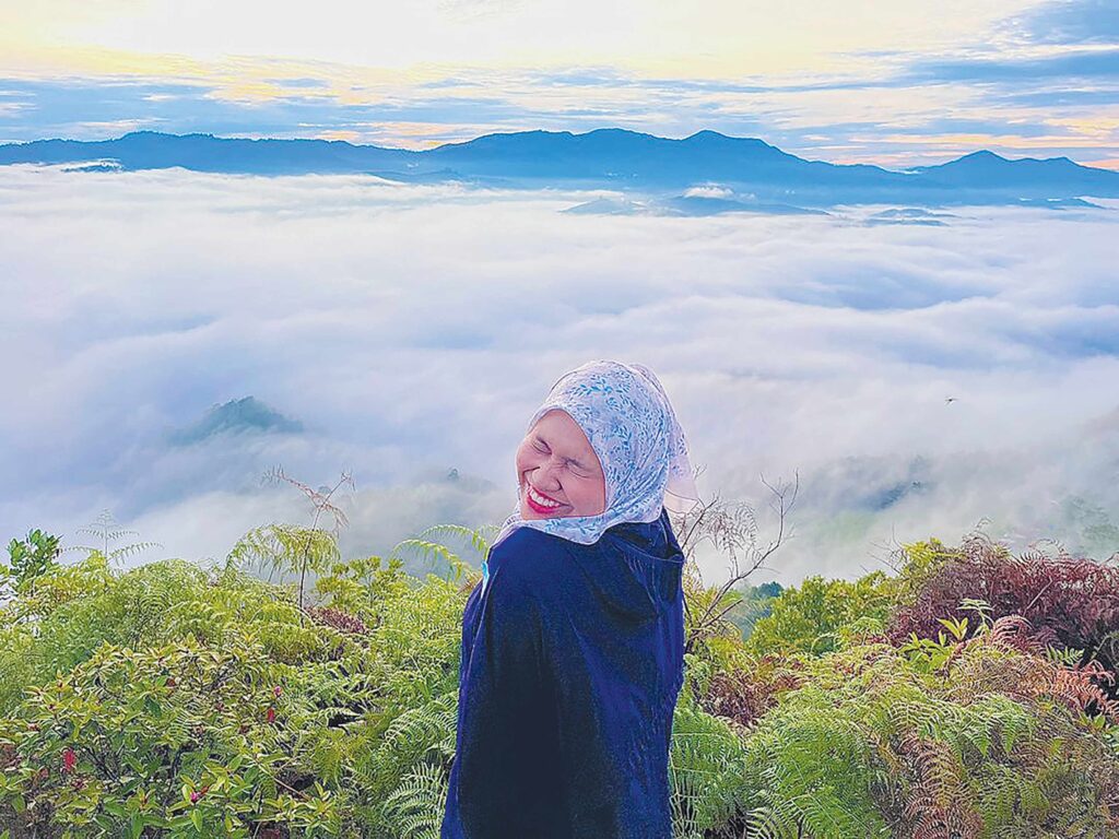 Terpukau lihat awan karpet di Gunung Silipat