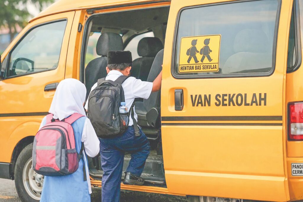 Bayar hampir RM100 seorang anak