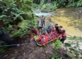 Ibu tunggal maut tergelincir ke dalam sungai ketika daki gunung