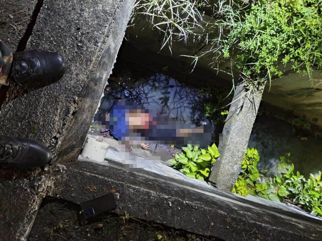Dirempuh maut hingga pinggang terburai dalam longkang
