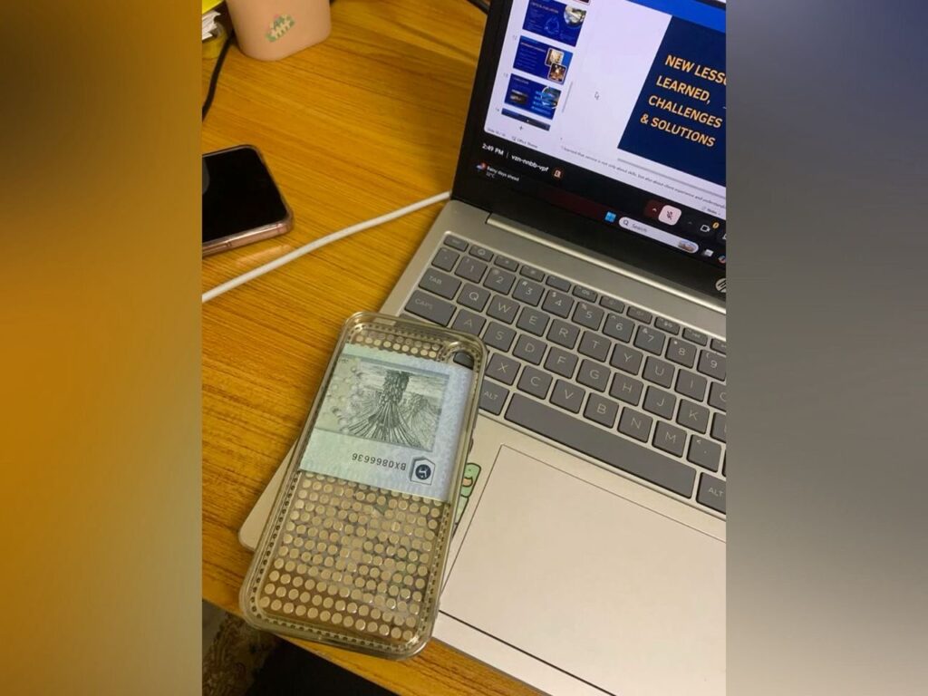 ‘Buka casing telefon, terkejut nampak RM50’
