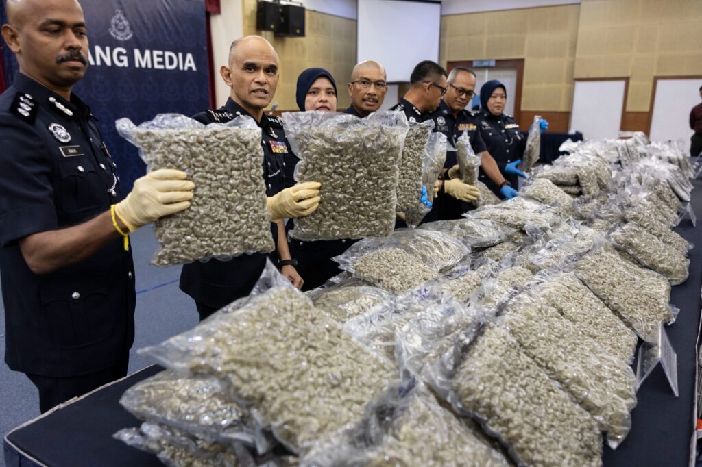 Keldai bunga ganja RM12.6 juta gagal ke Eropah