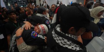 [VIDEO] GSF 2.0: 28 aktivis Malaysia selamat tiba di KLIA dari Istanbul