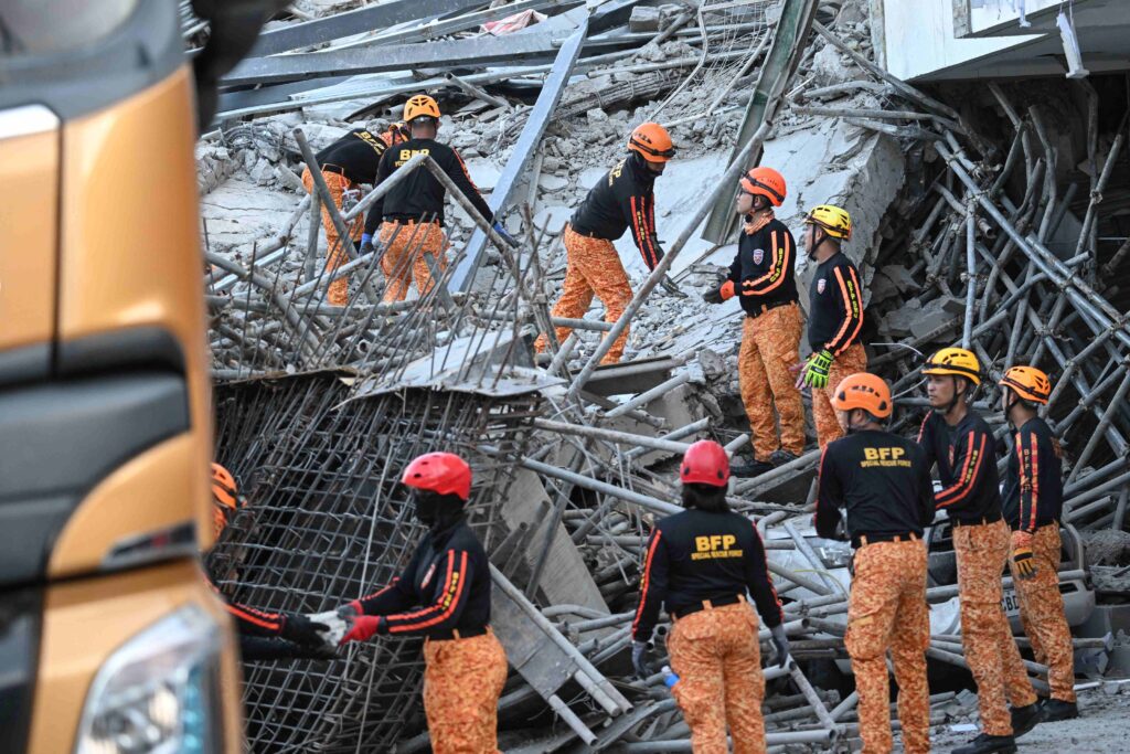 Korban bangunan runtuh meningkat, 17 hilang