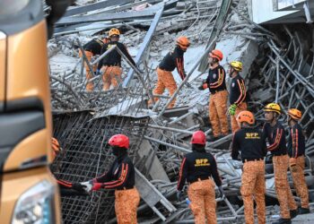Korban bangunan runtuh meningkat, 17 hilang