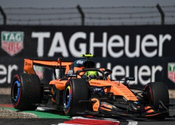 F1: McLaren sedia curi kesempatan