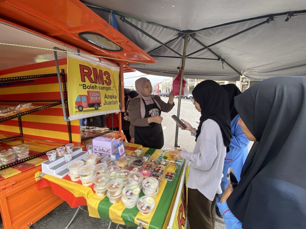 Makan kenyang walau duit poket sedikit