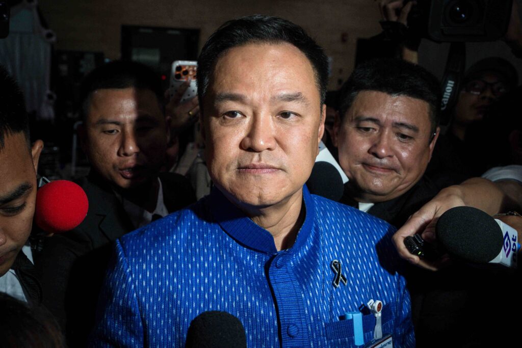 Perang jejas Thailand, Bangkok pinjam lebih RM48 bilion