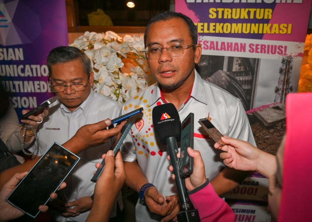 PKR tidak pandang mudah parti baharu Rafizi, Nik Nazmi