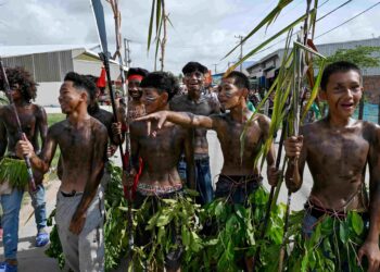 Ritual berdoa kepada ‘penjaga purba’ untuk hujan dan kedamaian