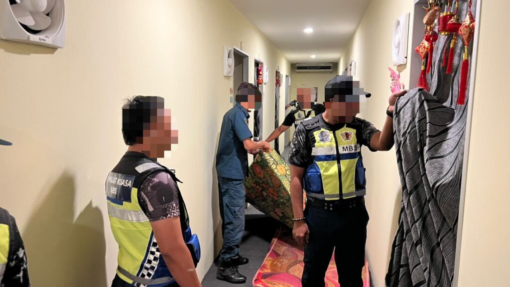 124 premis rumah urut tidak berlesen dikompaun