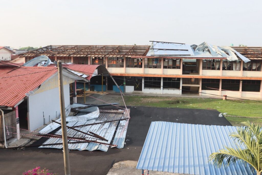 Ribut di Kepala Batas: SMK Datuk Haji Abdul Kadir paling terjejas