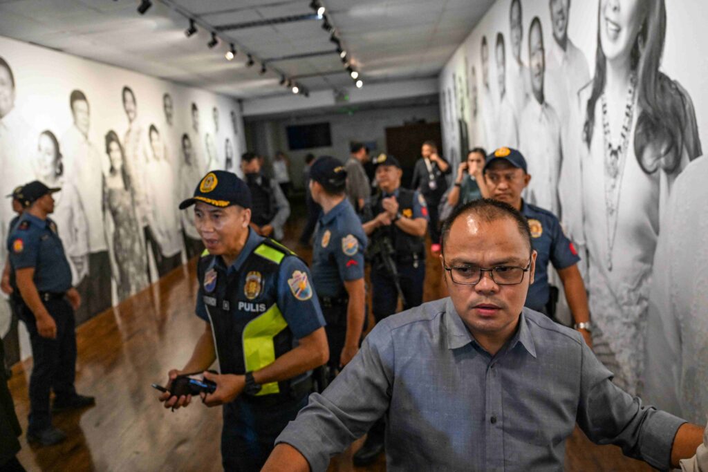 Tembakan dilepaskan di Parlimen Filipina