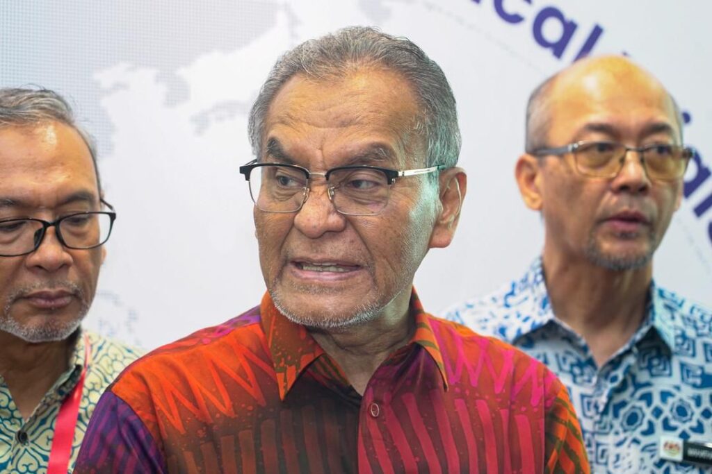 Pelajar NUMed terkesan di UK, boleh jalani ‘housemanship’ di Malaysia