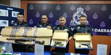 Ratusan peluru, senjata api disimpan di dapur, loteng