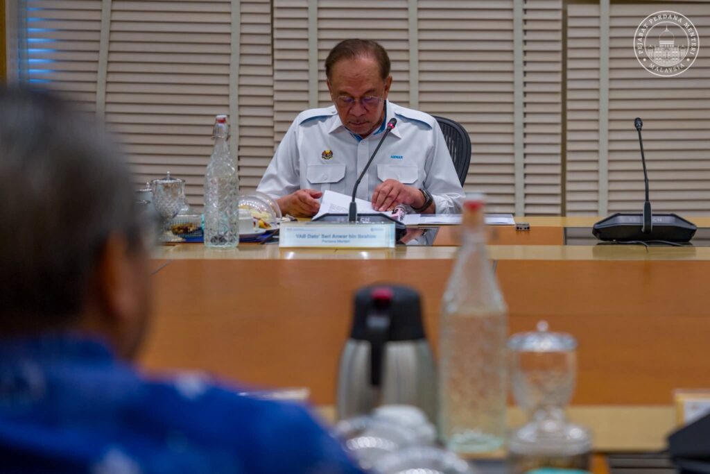 PBT disaran kurangkan kadar sewa premis – Anwar