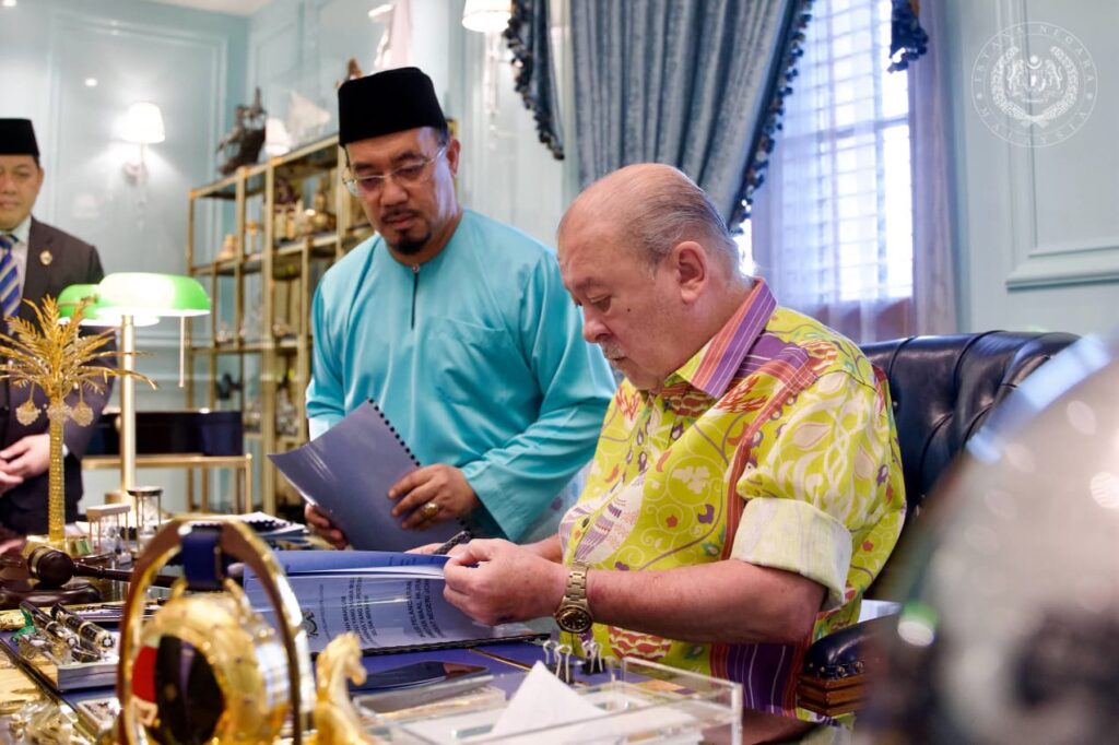 Agong berkenan dipersembah laporan pembinaan masjid baharu di Johor