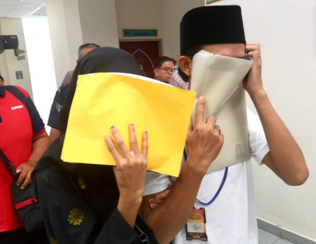 Pembantu kedai, barista khalwat kali kedua dihukum sebat