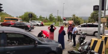 Pelajar 17 tahun parah motosikal langgar MPV di Bandar Seri Putra