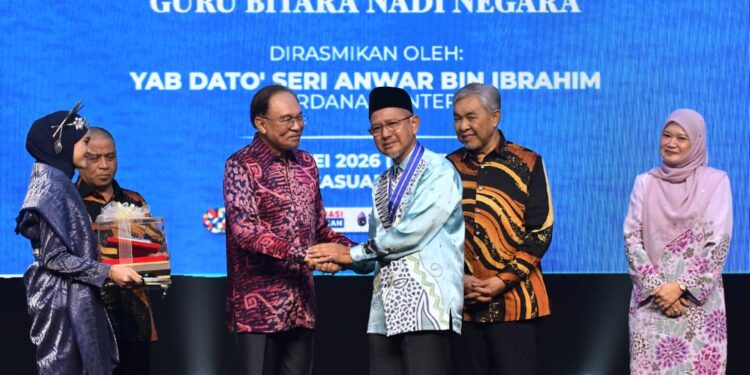 ‘Dahulu mereka tak mahu bincang dalam bahasa Melayu, sekarang sudah boleh’