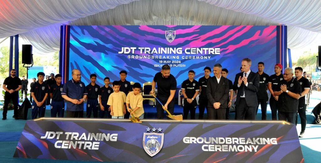 Tunku Mahkota Ismail cemar duli pecah tanah pusat latihan baharu JDT