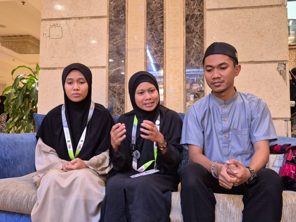 ‘Doa kami di Arafah, moga mak ayah jadi tetamu Allah’