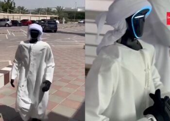 Robot solat sunat Aidiladha di masjid