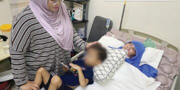 [VIDEO] Jahidah menangis dapat tahu Rosmaini dijel 14 tahun