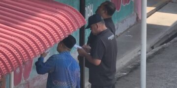 Cuba ambil semula kasut dicampak punca murid jatuh koridor