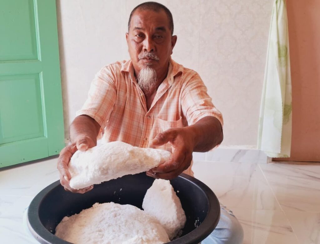 ‘Siapa taja kos ujian, saya bagi 1kg muntah paus’