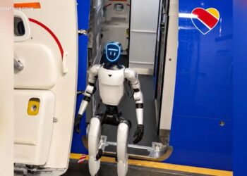 Robot humanoid punca penerbangan lewat