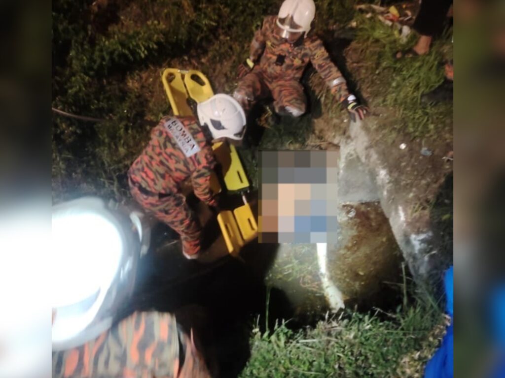Kereta terbabas, lelaki maut tercampak ke dalam parit