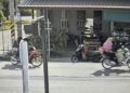 4 penyerang bertudung naik motosikal tembak polis