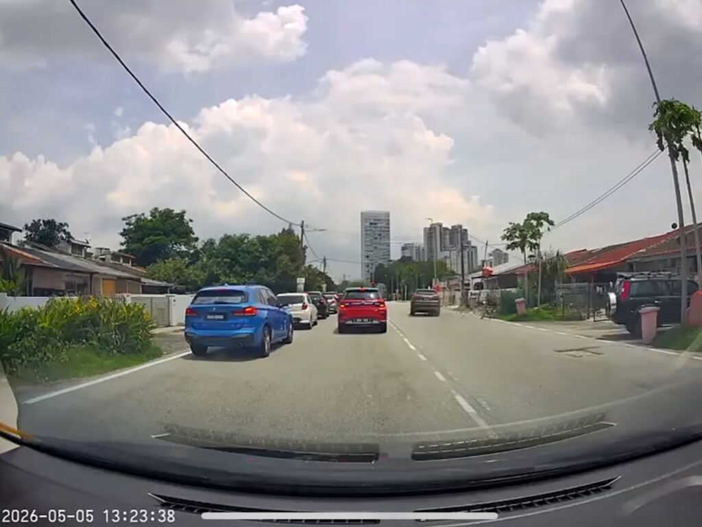Warga emas rempuh rider di PJ mungkin akan didakwa