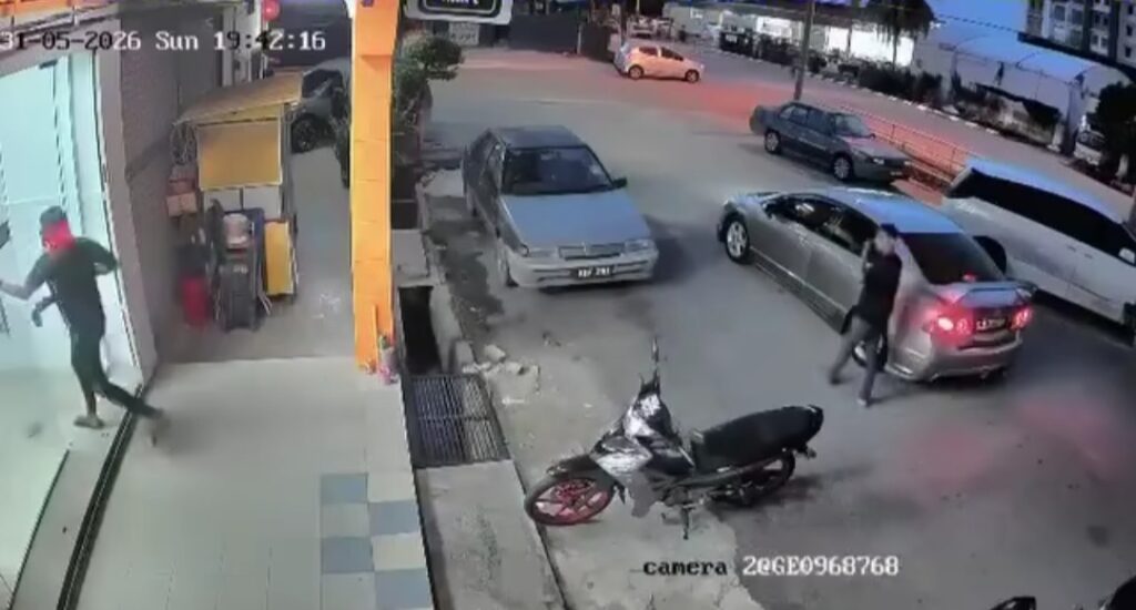Lelaki parah disamun suspek senjata parang