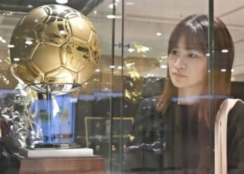 Bola sepak berharga hampir RM6 juta