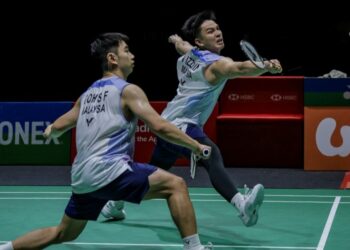Terbuka Indonesia: Benam beregu England, DinFei ke suku akhir