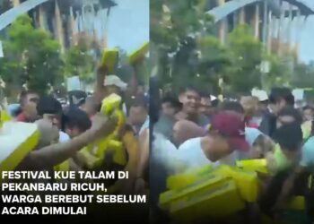 Kecoh orang ramai berebut kebas kuih talam durian