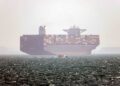 Kapal tangki belayar bebas di Selat Hormuz