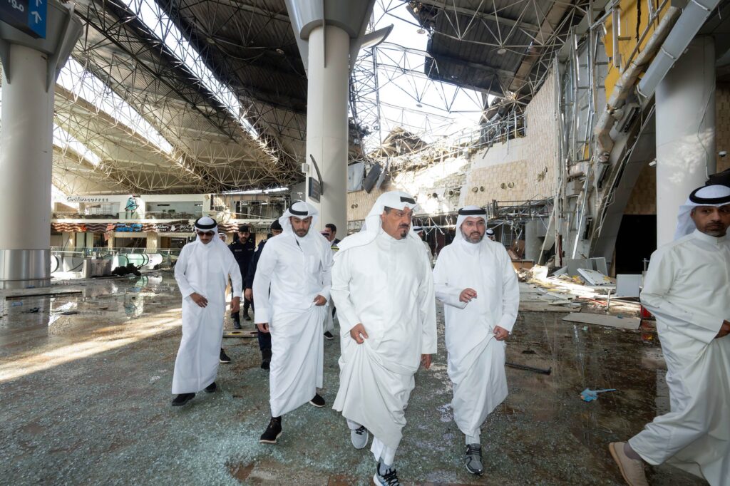 Iran bedil lapangan terbang Kuwait, 30 cedera